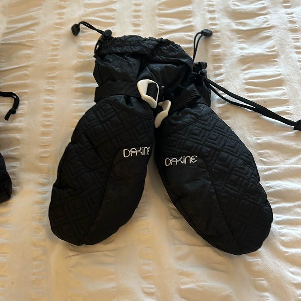 Winter Gloves - image 4